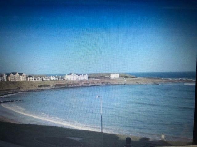 Beach Front Apt Portballintrae , Bushmills Close To Royal Portrush Golf Club Экстерьер фото